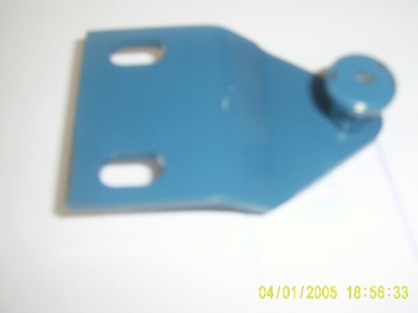 E1ADKN16773 Fordson Bonnet catch Rear